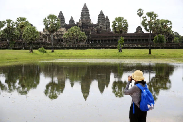 Du lịch Campuchia 'lao dốc' gần 45%, Angkor Wat thất thu hàng triệu USD: Khách Việt Nam vẫn đến đông Du lịch Campuchia 'lao dốc' gần 45%, Angkor Wat thất thu hàng triệu USD: Khách Việt Nam vẫn đến đông