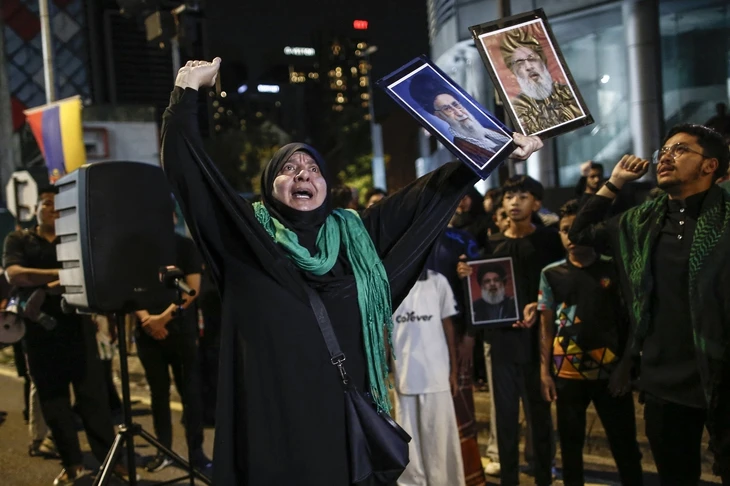 'Được' và 'mất' của ông Trump khi lãnh tụ tối cao Iran thiệt mạng