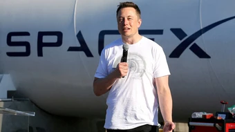 Elon Musk để ngỏ việc sáp nhập SpaceX và Tesla
