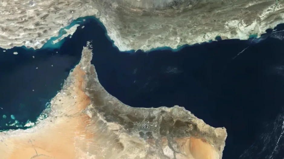 Eo biển Hormuz: 94 ngày gián đoạn và ảnh hưởng lan rộng Eo biển Hormuz: 94 ngày gián đoạn và ảnh hưởng lan rộng