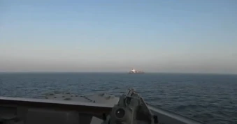 Eo biển Hormuz bị phong tỏa kép, Anh cảnh báo rủi ro nguy cấp