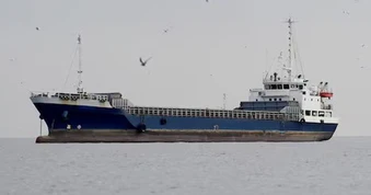 Eo biển Hormuz mở cửa trở lại, hãng tàu vẫn lo ngại rủi ro thủy lôi