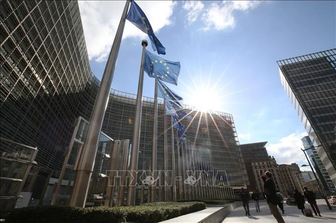 EU chạy đua hoàn tất thỏa thuận thương mại với Mỹ EU chạy đua hoàn tất thỏa thuận thương mại với Mỹ