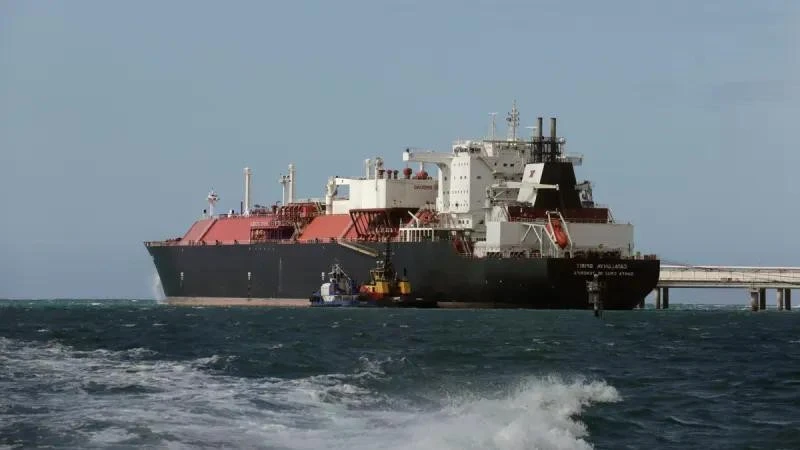 EU đã tìm ra một kẽ hở để tiếp tục mua LNG của Nga mà không bị cấm vận EU đã tìm ra một kẽ hở để tiếp tục mua LNG của Nga mà không bị cấm vận