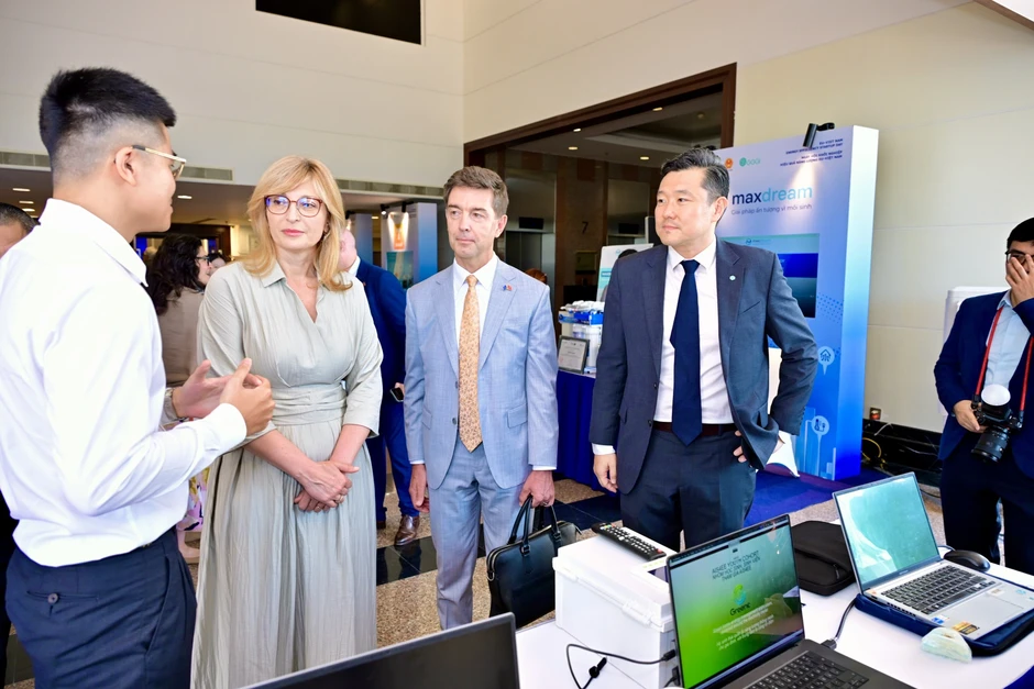 EU hỗ trợ Việt Nam thúc đẩy đổi mới sáng tạo cho mục tiêu Net Zero EU hỗ trợ Việt Nam thúc đẩy đổi mới sáng tạo cho mục tiêu Net Zero