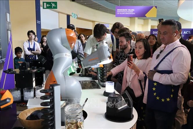 EU tăng cường kết nối với người dân qua Ngày châu Âu EU tăng cường kết nối với người dân qua Ngày châu Âu