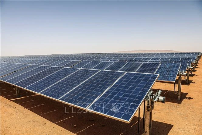 EU tăng tốc phát triển pin lưu trữ để giảm lãng phí điện gió và điện Mặt Trời EU tăng tốc phát triển pin lưu trữ để giảm lãng phí điện gió và điện Mặt Trời