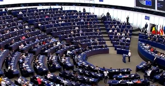 EU thông qua khoản vay 90 tỷ Euro cho Ukraine