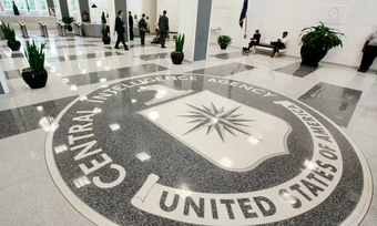 FBI tìm thấy 303 thỏi vàng trong nhà cựu quan chức CIA