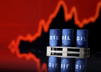 Giá dầu thô Mỹ xuống dưới 100 USD