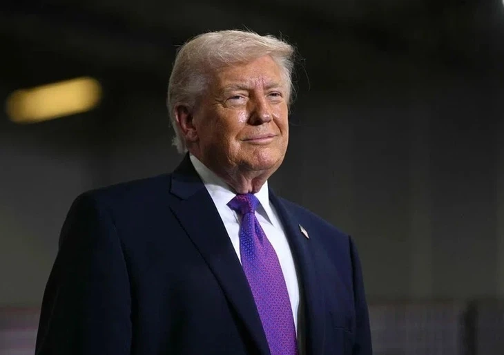 Giá dầu vượt 100 USD/thùng, ông Trump khẳng định 'sẽ giảm mạnh' Giá dầu vượt 100 USD/thùng, ông Trump khẳng định 'sẽ giảm mạnh'