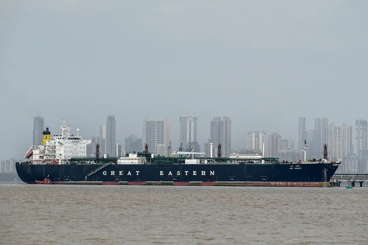 Giá khí đốt tự nhiên châu Âu lao dốc, đã có 2 tàu qua eo biển Hormuz Giá khí đốt tự nhiên châu Âu lao dốc, đã có 2 tàu qua eo biển Hormuz