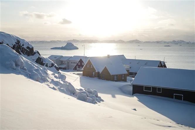 Greenland 'cảnh báo mạnh' khi công ty dầu mỏ Mỹ chuẩn bị khoan thăm dò dầu Greenland 'cảnh báo mạnh' khi công ty dầu mỏ Mỹ chuẩn bị khoan thăm dò dầu