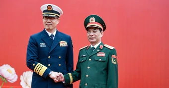 Hai Bộ trưởng Bộ Quốc phòng Việt Nam - Trung Quốc hội đàm