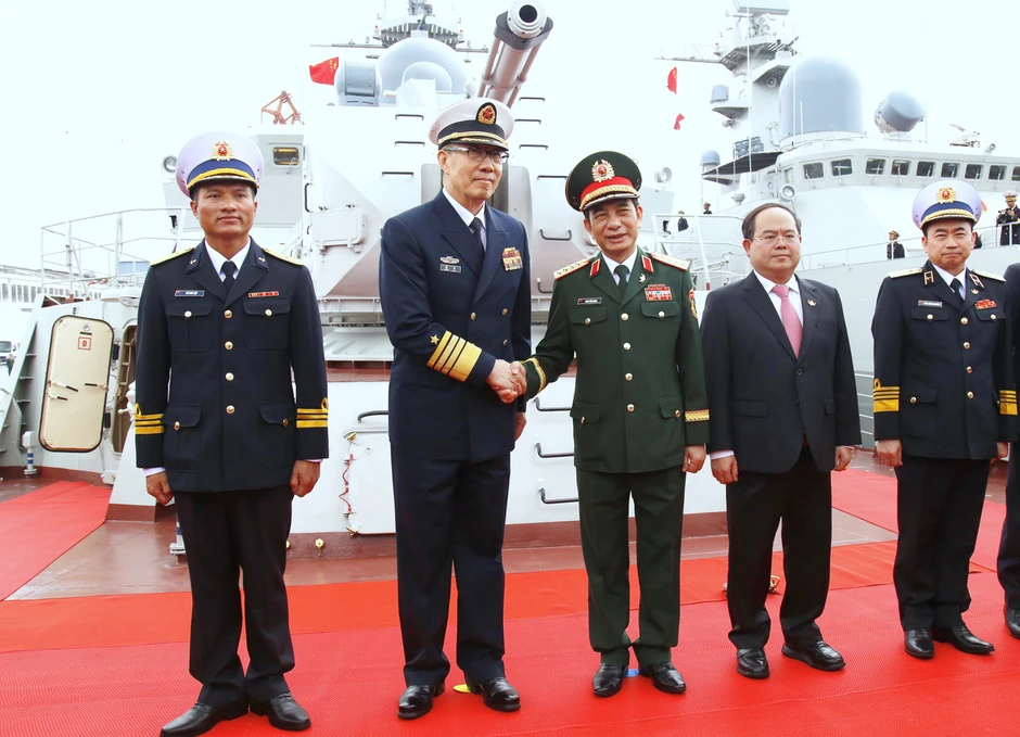 Hải quân Việt Nam và Trung Quốc huấn luyện chống cướp biển Hải quân Việt Nam và Trung Quốc huấn luyện chống cướp biển