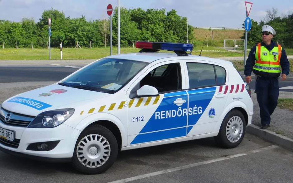 Hai vụ tai nạn liên tiếp ở Hungary khiến 8 người thiệt mạng Hai vụ tai nạn liên tiếp ở Hungary khiến 8 người thiệt mạng