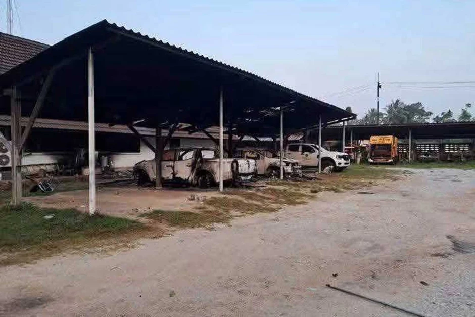 Hàng chục vụ đánh bom, nổ súng, phóng hỏa trong đêm ở Thái Lan Hàng chục vụ đánh bom, nổ súng, phóng hỏa trong đêm ở Thái Lan