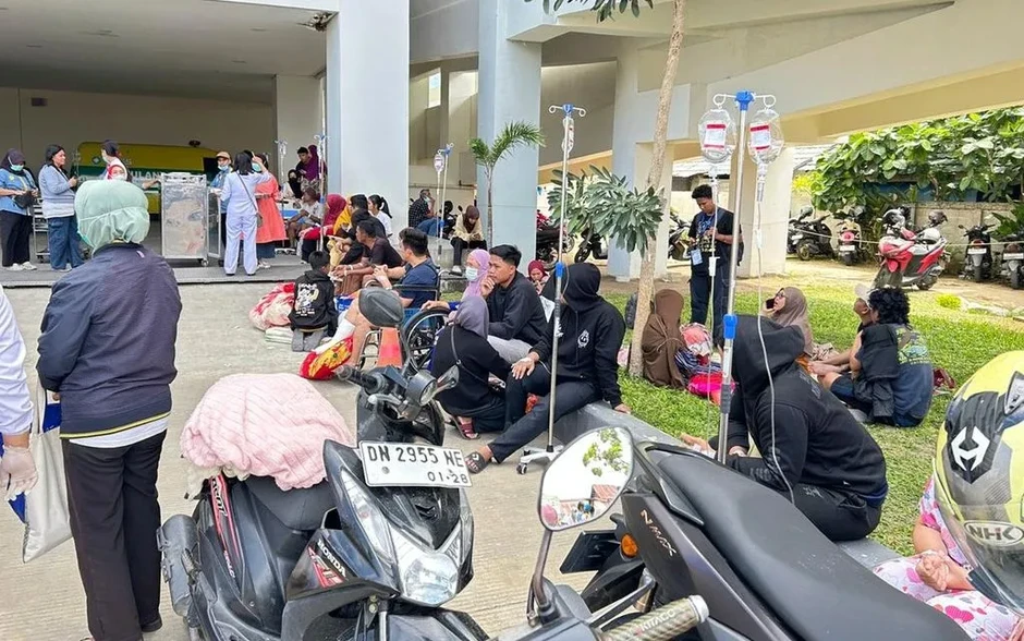 Hàng loạt vụ động đất mạnh xảy ra tại Nhật Bản, Trung Quốc và Indonesia Hàng loạt vụ động đất mạnh xảy ra tại Nhật Bản, Trung Quốc và Indonesia