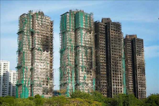 Hàng nghìn người được về lại nhà sau thảm kịch cháy khu chung cư ở Hong Kong Hàng nghìn người được về lại nhà sau thảm kịch cháy khu chung cư ở Hong Kong