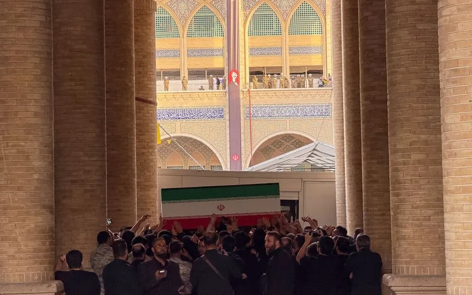 Hàng triệu người đổ về Iran để tưởng niệm cố Lãnh tụ Ali Khamenei