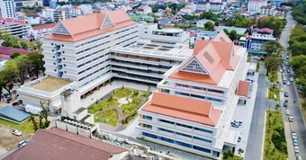 Hàng xóm Việt Nam được Trung Quốc tặng bệnh viện 2.600 tỷ đồng: Rộng 54.000 mét vuông, có sân bay trên nóc nhà