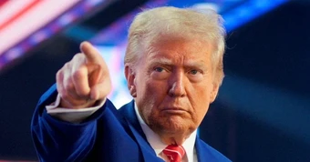 Hết đổi tên Hormuz thành 'eo biển Trump', ông Trump lại muốn 'lấy dầu của Iran'