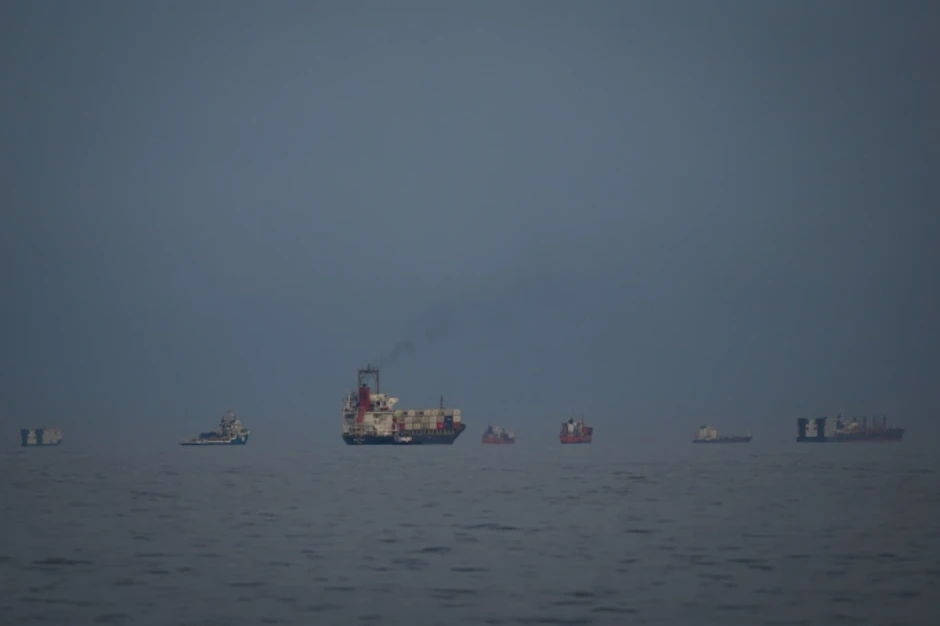 Hiệu ứng domino từ eo biển Hormuz tới bàn ăn của người Mỹ Hiệu ứng domino từ eo biển Hormuz tới bàn ăn của người Mỹ