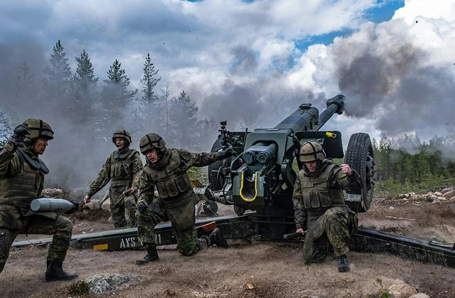 HIMARS nổ tung! “Pháo đài” Kiev thất thủ - London phát cảnh báo tới toàn phương Tây, pháo hạng nặng áp sát Nga HIMARS nổ tung! “Pháo đài” Kiev thất thủ - London phát cảnh báo tới toàn phương Tây, pháo hạng nặng áp sát Nga