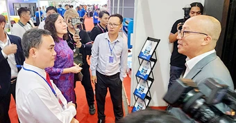 Học viện đồ nướng, tôm hùm, mì cháy: Trung Quốc 'nâng cấp' nghề phổ thông thành nghề danh giá