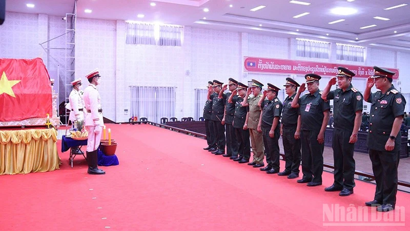 Hồi hương 9 liệt sĩ quân tình nguyện và chuyên gia Việt Nam hy sinh tại bắc Lào Hồi hương 9 liệt sĩ quân tình nguyện và chuyên gia Việt Nam hy sinh tại bắc Lào