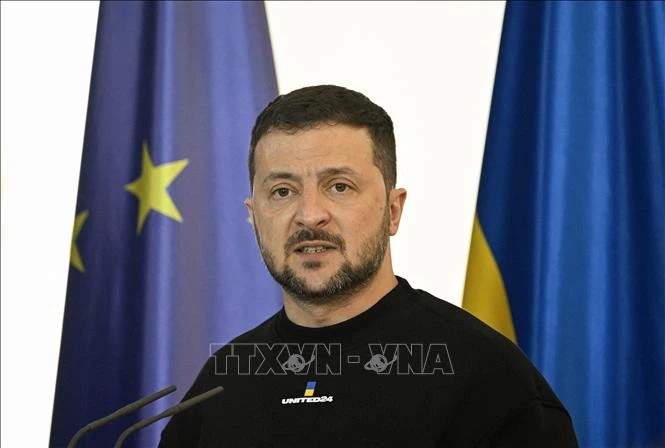 Hội nghị Ukraine - Đông Nam Âu tái khẳng định cam kết hỗ trợ Kiev Hội nghị Ukraine - Đông Nam Âu tái khẳng định cam kết hỗ trợ Kiev