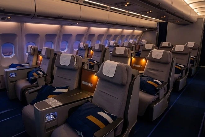 Hôm nay - 19/10, một siêu máy bay sải cánh hơn 63 m, có tới 4 động cơ Rolls-Royce, từng là máy bay chở khách dài nhất thế giới, chính thức dừng hoạt động Hôm nay - 19/10, một siêu máy bay sải cánh hơn 63 m, có tới 4 động cơ Rolls-Royce, từng là máy bay chở khách dài nhất thế giới, chính thức dừng hoạt động