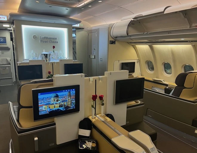Hôm nay - 19/10, một siêu máy bay sải cánh hơn 63 m, có tới 4 động cơ Rolls-Royce, từng là máy bay chở khách dài nhất thế giới, chính thức dừng hoạt động Hôm nay - 19/10, một siêu máy bay sải cánh hơn 63 m, có tới 4 động cơ Rolls-Royce, từng là máy bay chở khách dài nhất thế giới, chính thức dừng hoạt động