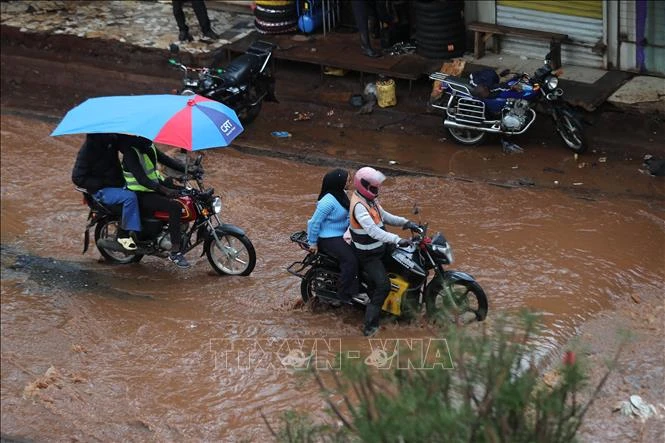 Hơn 40 người thiệt mạng do lũ quét tại Kenya Hơn 40 người thiệt mạng do lũ quét tại Kenya