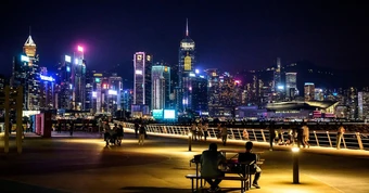 Hong Kong vượt Thụy Sĩ, thành trung tâm tài sản xuyên biên giới lớn nhất thế giới
