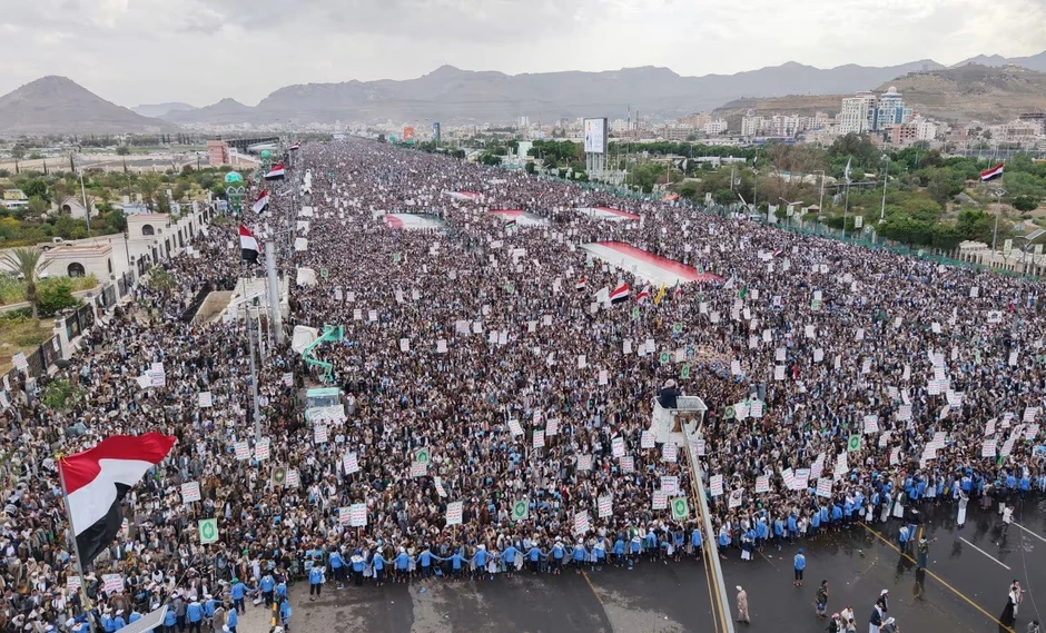 Houthi đẩy Biển Đỏ tới bờ vực khủng hoảng: Bab el-Mandeb có thể thành Hormuz thứ hai? Houthi đẩy Biển Đỏ tới bờ vực khủng hoảng: Bab el-Mandeb có thể thành Hormuz thứ hai?