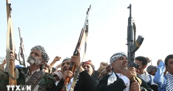 Houthi tấn công mục tiêu tại Saudi Arabia, khống chế tàu chở dầu ở Vịnh Aden