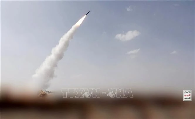 Houthi tuyên bố tấn công tàu quân sự Saudi Arabia ngoài khơi Yemen Houthi tuyên bố tấn công tàu quân sự Saudi Arabia ngoài khơi Yemen