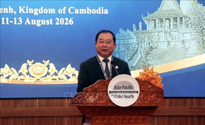 Hướng tới y tế toàn dân trong kỷ nguyên AI và biến đổi khí hậu Hướng tới y tế toàn dân trong kỷ nguyên AI và biến đổi khí hậu