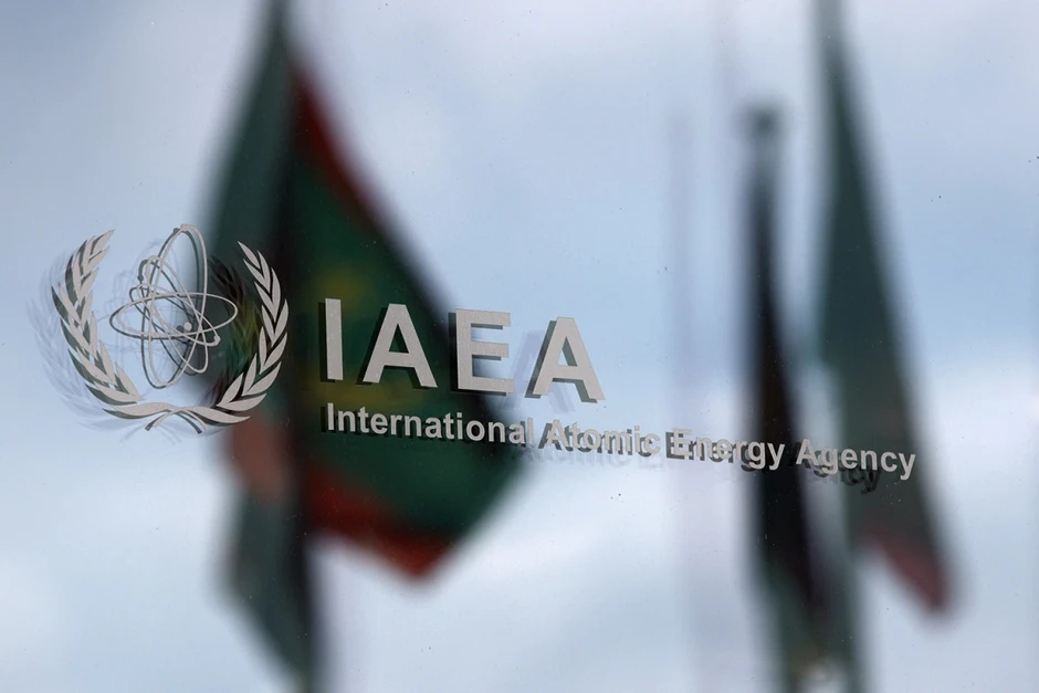 IAEA bác bỏ nguy cơ rò rỉ phóng xạ sau vụ tấn công vào nhà máy nước nặng Iran IAEA bác bỏ nguy cơ rò rỉ phóng xạ sau vụ tấn công vào nhà máy nước nặng Iran