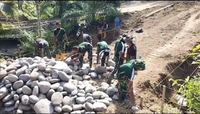 Indonesia đẩy mạnh tái thiết khu vực Sumatra sau thảm họa thiên tai Indonesia đẩy mạnh tái thiết khu vực Sumatra sau thảm họa thiên tai