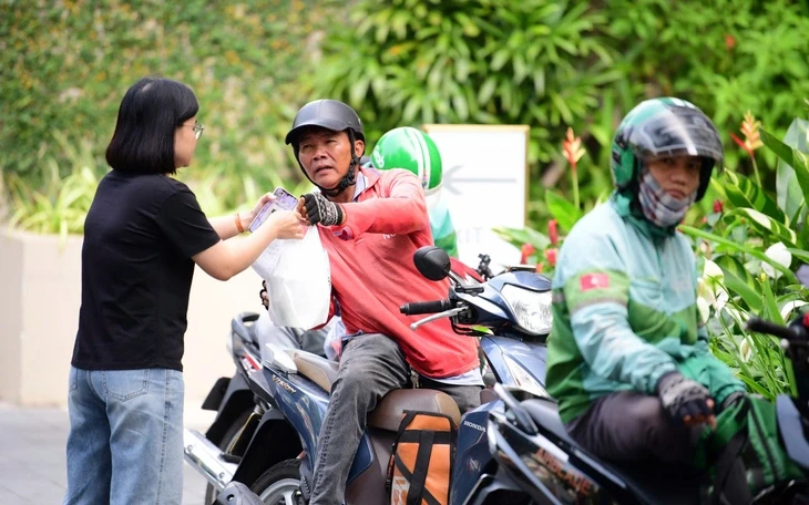 Indonesia giảm hoa hồng xe công nghệ xuống 8%: Trái ngọt cho tài xế, trái đắng cho doanh nghiệp