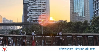 Indonesia kéo dài chính sách làm việc từ xa để ứng phó khủng hoảng năng lượng