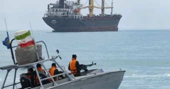 Iran áp dụng học thuyết quân sự mới, dọa đáp trả áp đảo Mỹ