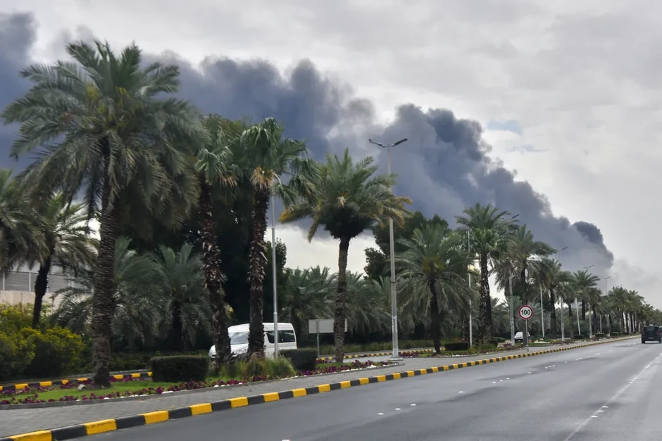 Iran bác bỏ tuyên bố đàm phán của Tổng thống Trump, giao tranh vẫn tiếp diễn Iran bác bỏ tuyên bố đàm phán của Tổng thống Trump, giao tranh vẫn tiếp diễn