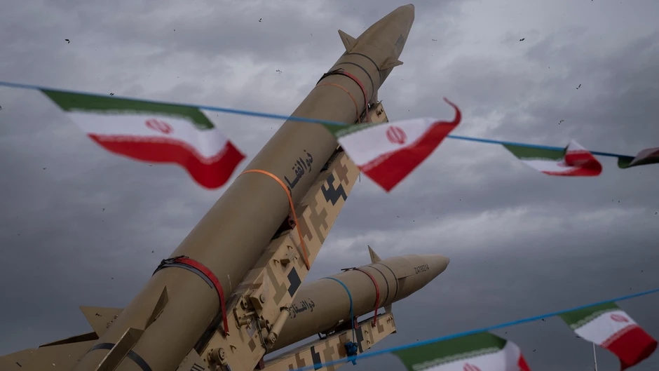 Iran bác tin đàm phán, chuẩn bị 'dành bất ngờ cho Mỹ và Israel'