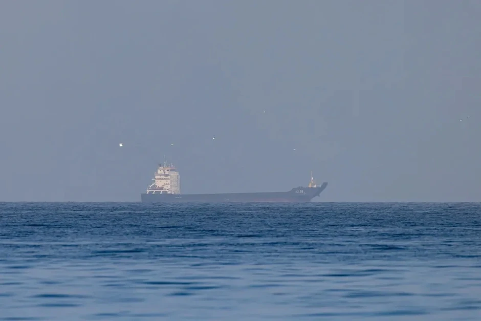 Iran bắt đầu thu phí một số tàu qua eo biển Hormuz lên tới 2 triệu USD? Iran bắt đầu thu phí một số tàu qua eo biển Hormuz lên tới 2 triệu USD?