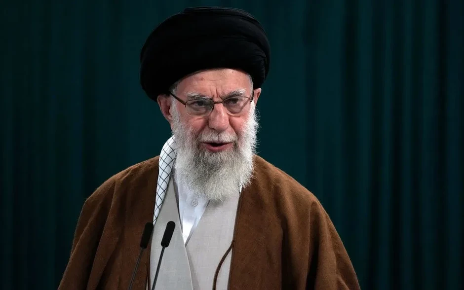 Iran bắt đầu tổ chức lễ tang 6 ngày cho cố Lãnh tụ Ali Khamenei Iran bắt đầu tổ chức lễ tang 6 ngày cho cố Lãnh tụ Ali Khamenei