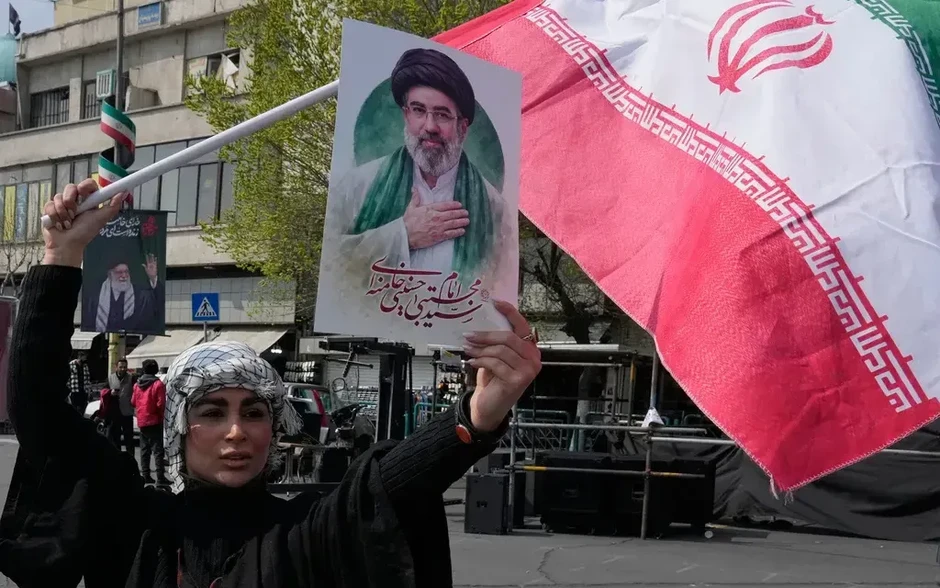 Iran bắt giữ 500 người bị cáo buộc làm gián điệp cho Israel Iran bắt giữ 500 người bị cáo buộc làm gián điệp cho Israel