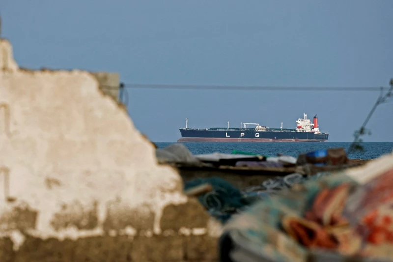 Iran bất ngờ tuyên bố không đóng cửa eo biển Hormuz Iran bất ngờ tuyên bố không đóng cửa eo biển Hormuz